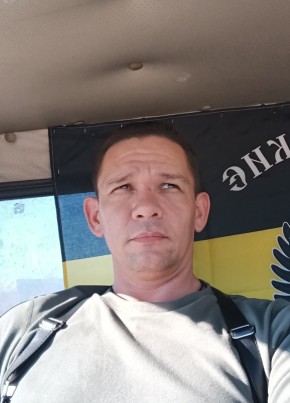 Федор из Таганрога 42 года