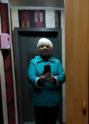 Надежда, 61, Россия, Феодосия