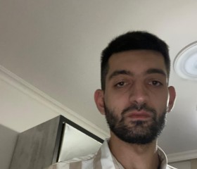 Sargsyan, 31, Ejmiatsin