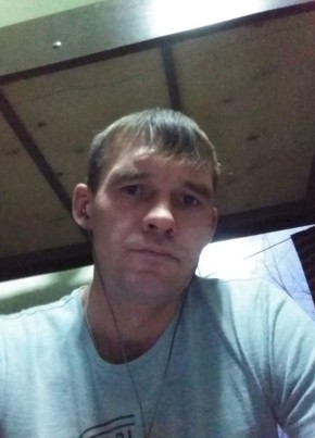 Олег, 38, Россия, Рошаль