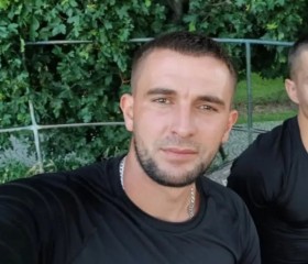 Rshoishch, 39, Prague