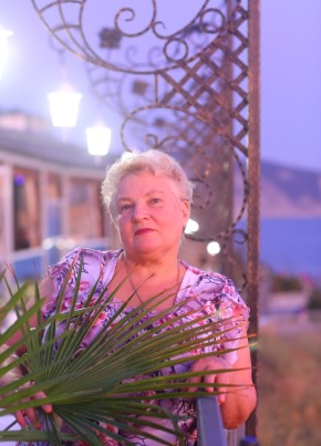 Любовь, 67, Россия, Виноградный