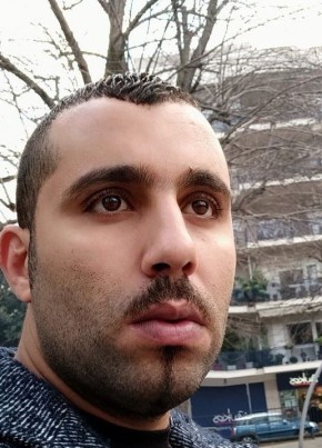 Abde Essadek, 22, Repubblica Italiana, San Prisco