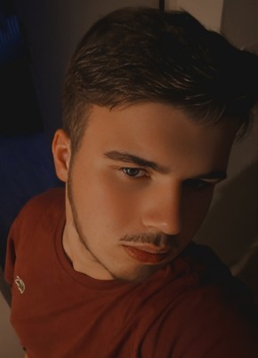 Lucas из Rouen 18 лет
