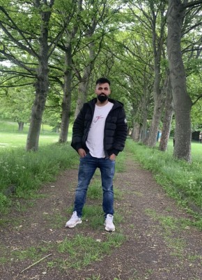 Muhamad, 30, United Kingdom, Hull