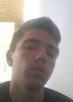 Gatinho из Dois Vizinhos 21 год