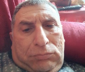 Nicola, 18, Messina