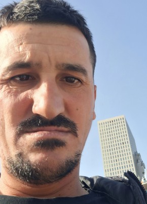 Albaro, 35, Albania, Tirana