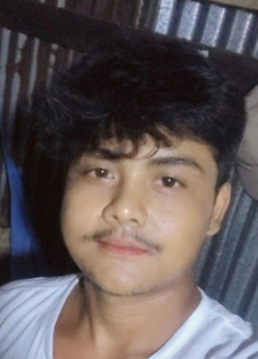 Thura из Rangoon 18 лет