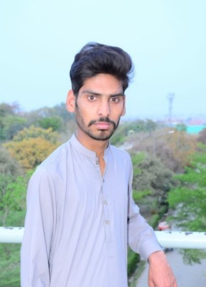 Mujahid, 18, پاکستان, مُلتان‎
