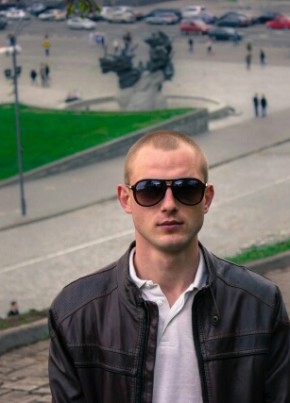 Игорь, 31, Україна, Чернігів