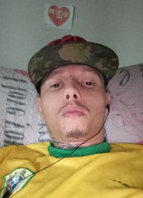Joao из Esmeraldas 25 лет
