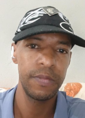 Claudio ananias из Uberlândia 37 лет