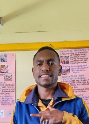 Joseph из Goroka 19 лет