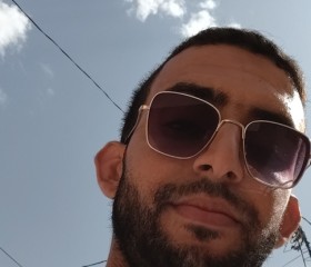 Chouaib Lebza, 26, Debila