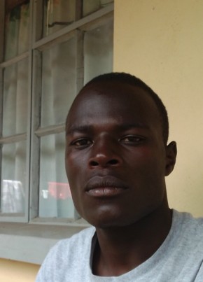 Atukwatse Clinto, 26, Uganda, Kampala
