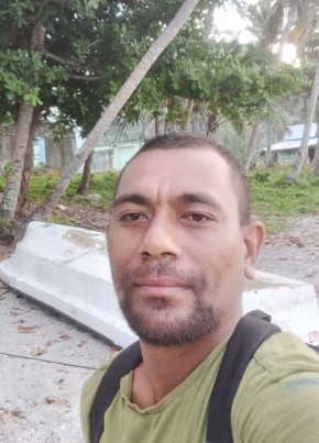 Lio, 34, Fiji, Suva