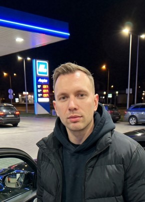 Данил из Санкт-Петербурга 37 лет