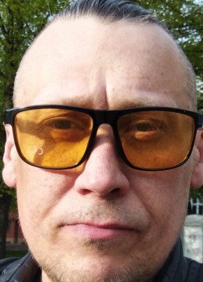 Sergejs Zelezkin, 46, Latvia, Riga