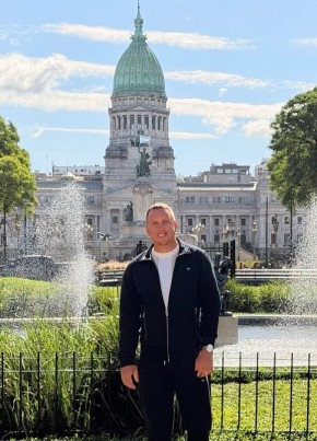 Александр из Москвы 33 года