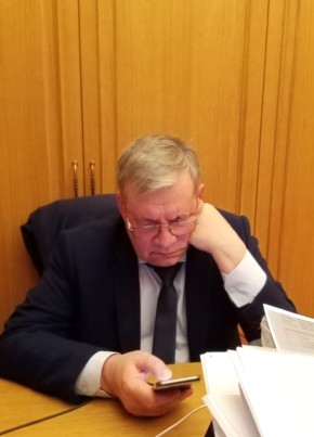 Алексей из Москвы 58 лет