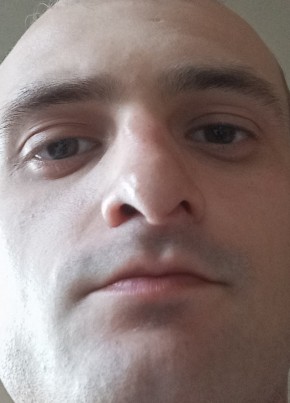 Антон из Дюртюли 24 года