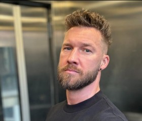 Tom Heughan, 41, New York City