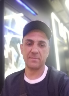 Виталий Лагунов из Владивостока 45 лет