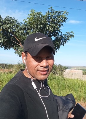 José Alessandro из Maringá 49 лет