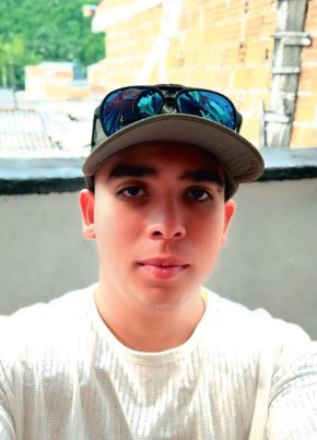 Johann Manuel из Pereira 23 года