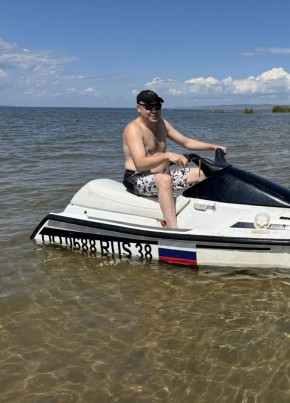 Данил Сидоров из Иркутска 39 лет