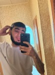 Shukhrat, 25, Maloyaroslavets