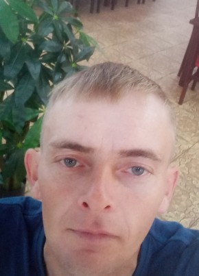 Данил, 37, Россия, Сальск