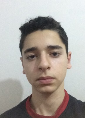 Hakan Pehlivan, 25, Türkiye Cumhuriyeti, Edremit (Balıkesir)