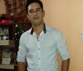 Juan, 35 лет, Puerto Iguazú