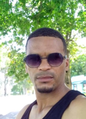 Yasmany из Camagüey 38 лет