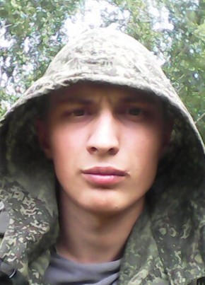 Артем, 28, Россия, Омск