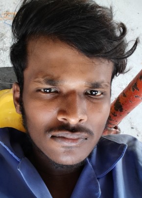Hari prasanth из دبي 23 года