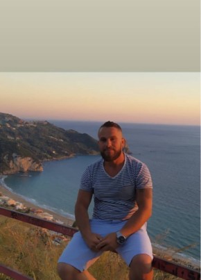 Eri, 32, Ελληνική Δημοκρατία, Κέρκυρα
