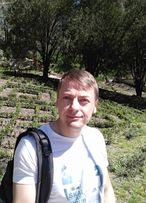 Павел из Луховицы 42 года