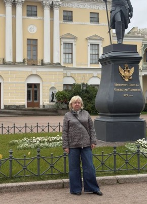 Лариса из Пскова 52 года