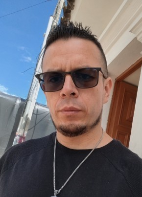 Neo из Santafe de Bogotá 41 год