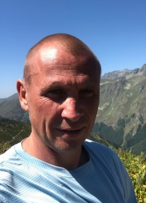 Артем из Узловаи 45 лет