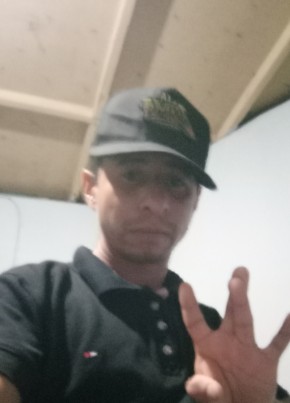 Daniel Fuentes из Tijuana 32 года