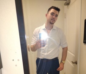 Braden, 26, Philadelphia