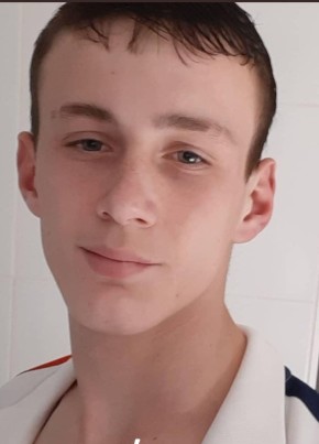 Thomas, 22, République Française, Reims