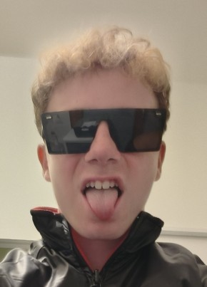 Mattia 17 из Ancona 18 лет