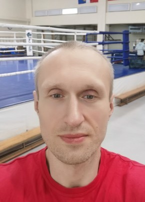 Роман из Хабаровска 40 лет