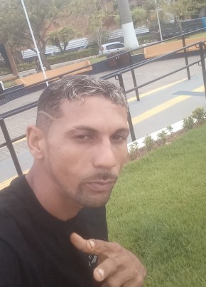 Edvaldo из Recife 28 лет