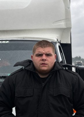 Александр из Воронежа 20 лет